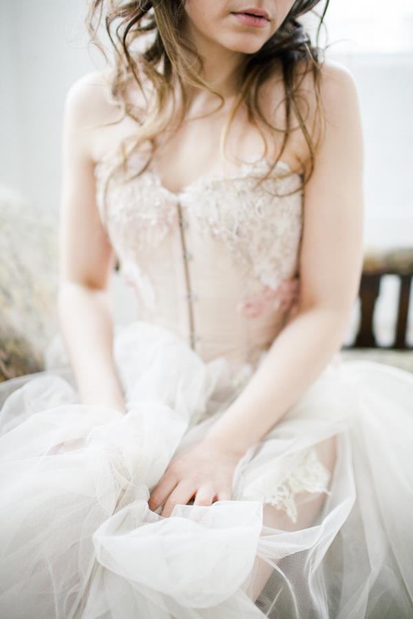 The-couture-company-bespoke-alternative-wedding-dresses-and-corsets-photoby-Emma-Case (13)