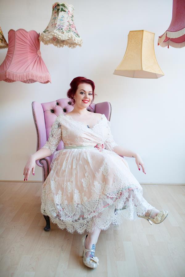 The-couture-company-alternative-bespoke-custom-made-wedding-quirky-dresses-1950s-hilo-vintage-lace-coloured-lace-dress-bride-plus-size-curvy-larger-brides-corsets-corstted-emma-case (1) (Copy)