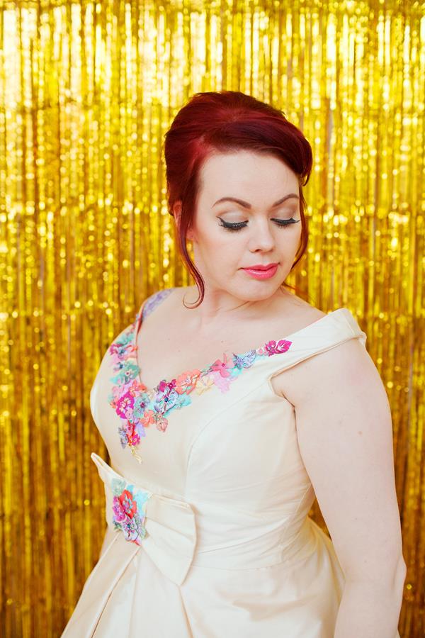 The-couture-company-alternative-bespoke-custom-made-wedding-quirky-dresses-1950s-hilo-vintage-lace-coloured-lace-dress-bride-plus-size-curvy-larger-brides-corsets-corstted-emma-case (30) (Copy)