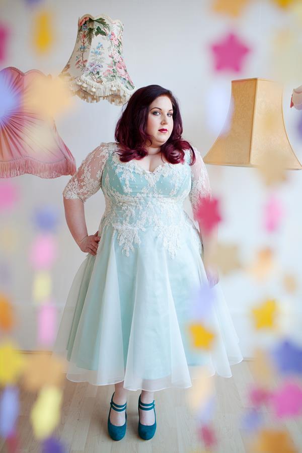 The-couture-company-alternative-bespoke-custom-made-wedding-quirky-dresses-1950s-hilo-vintage-lace-coloured-lace-dress-bride-plus-size-curvy-larger-brides-corsets-corstted-emma-case (81) (Copy)
