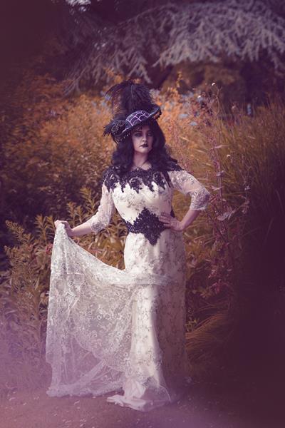 The-couture-company-alternative-bespoke-wedding-dresses-and-corset-black-white-blue-unusual-quirky-custom-made-gothic-fairytale (3)