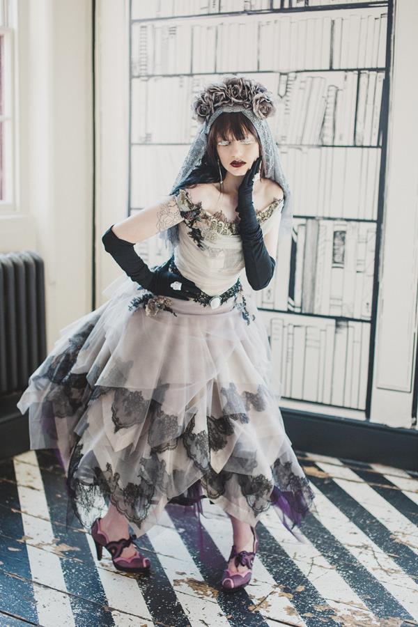 The-couture-company-bespoke-gothic-vintage-alternative-wedding-dresses-tim-burton-black-lace-vampy-victorian-photo-Nicki-Feltham (13)