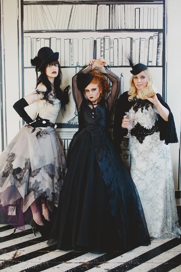 The-couture-company-bespoke-gothic-vintage-alternative-wedding-dresses-tim-burton-black-lace-vampy-victorian-photo-Nicki-Feltham (24)
