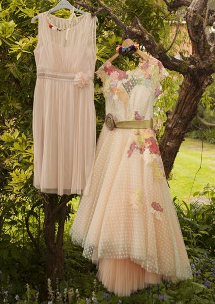 the-couture-company-alternative-bespoke-wedding-dresses-quirky-dress-polka-dot-spotty-hilo-autumn-colors-coloured-festival-bride (7)