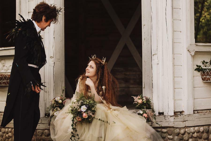 A dark fairytale elfen wedding for our Swedish bride Lina 